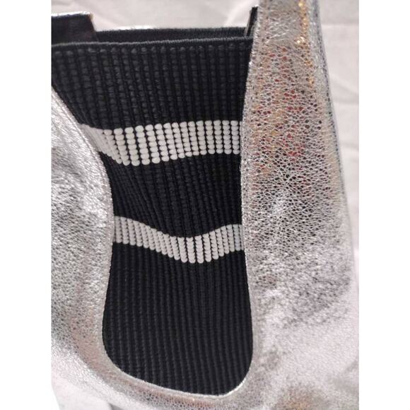 Cape Robbins Women Audrey-1 Chelsea Boots Metallic Silver Mid Calf Pull On 7.5 M - Picture 9 of 9